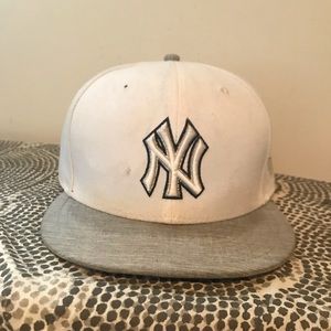 Yankees SnapBack hat